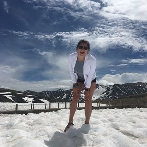 Meet your Posher, Haley